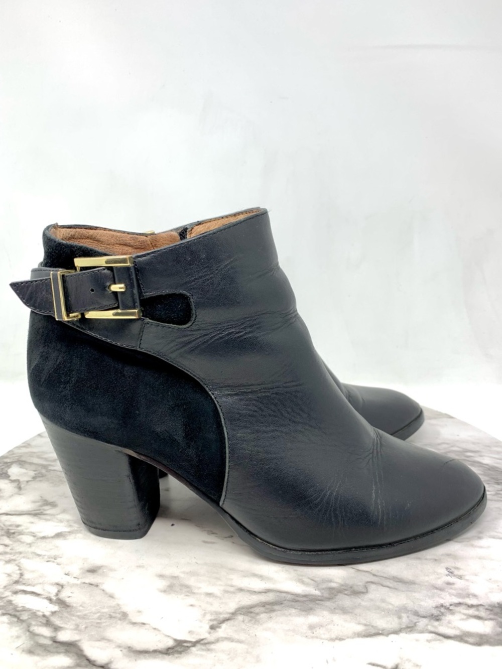 Louise Et Cie Vasca Black Leather & Suede Ankle Boot with Buckle 8 Preppy Chic - Picture 2 of 16